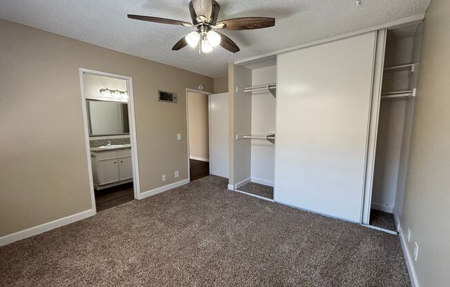 2 beds, 1 bath, $2,150, Unit 27