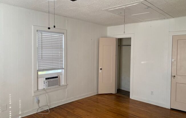 1 bed, 1 bath, $1,025, Unit Unit A