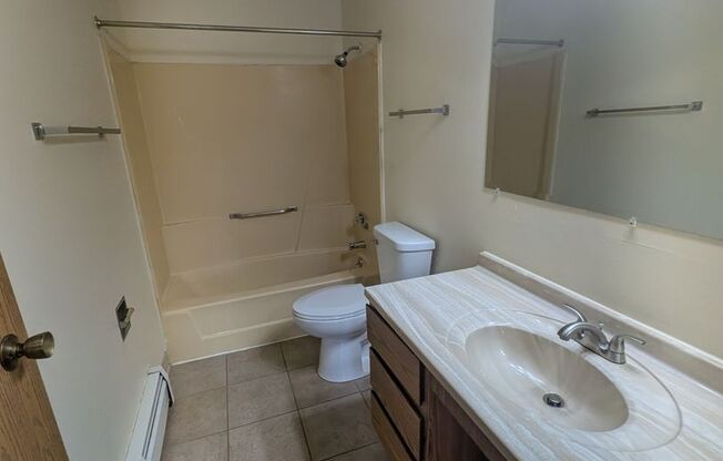 2 beds, 1 bath, 970 sqft, $1,299, Unit FB 3054