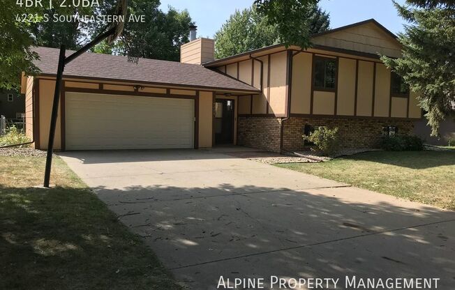 4221 S SOUTHEASTERN AVE