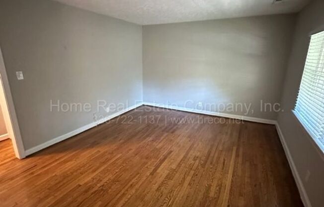 Carolina Apartments | 840 Carolina Avenue Apt B-4