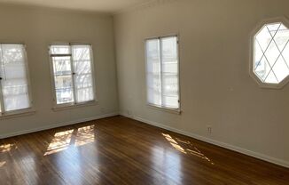 1 bed, 1 bath, 800 sqft, $1,895, Unit 905