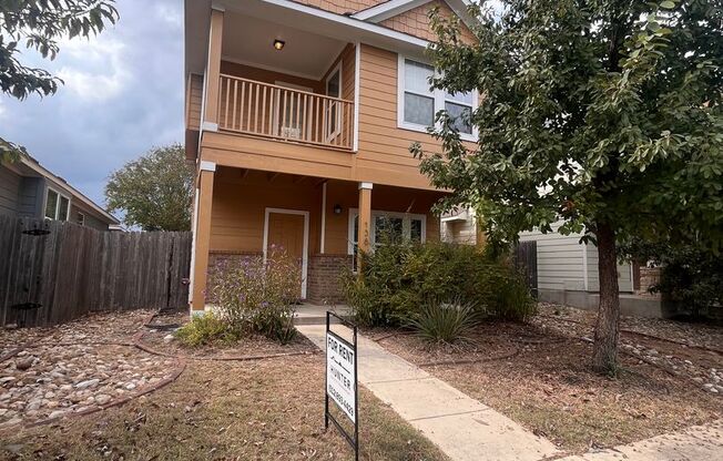 Blanco Vista 3 bed 2.5 bath