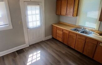 1719 & 1719 1/2 W Adams St. (Wynn Funds LLC)