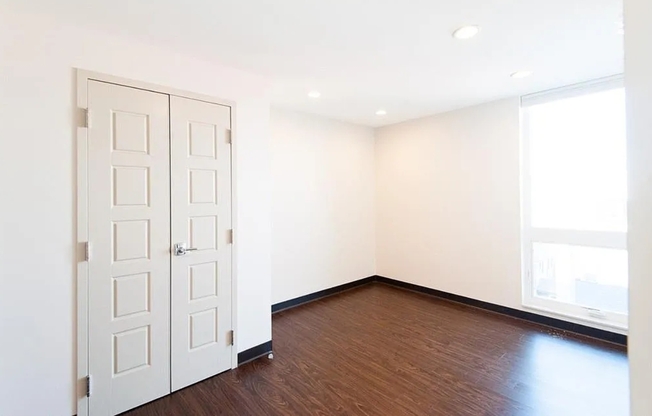 2 beds, 2 baths, $4,250, Unit Unit 209