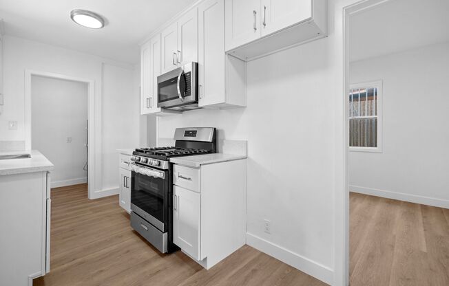 1 bed, 1 bath, 550 sqft, $1,799, Unit 6729-A