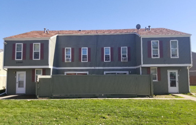 2 beds, 1 bath, $1,745, Unit #D