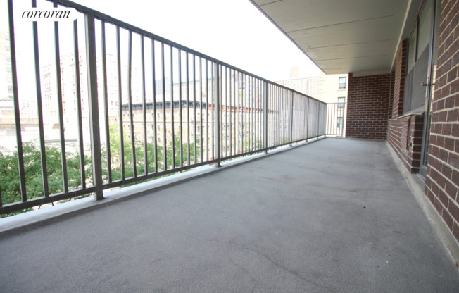 3 beds, 1.5 baths, 1,200 sqft, $7,700, Unit 4G