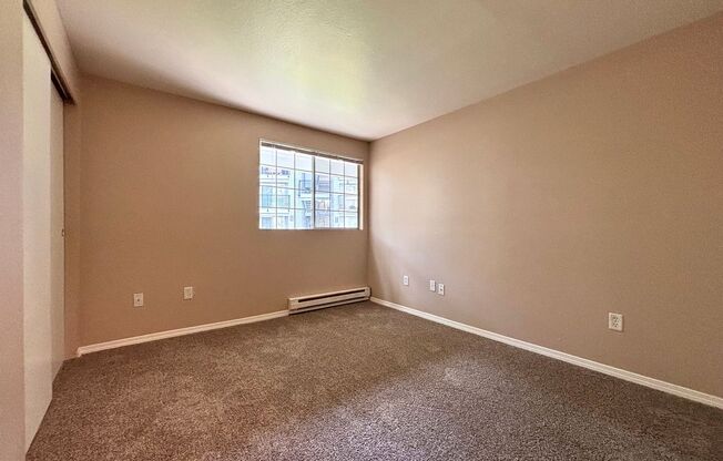 2 beds, 2 baths, 915 sqft, $1,650, Unit 821