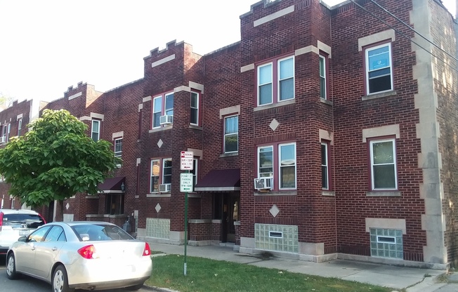 809 Lexington St,