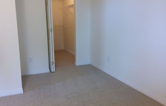 1 bed, 1 bath, 720 sqft, $1,295, Unit 93