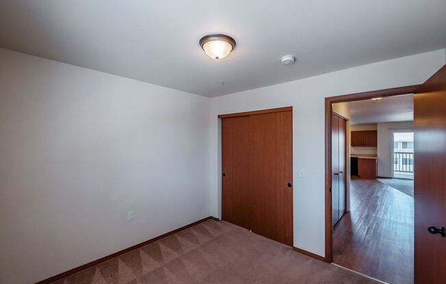 2 beds, 2 baths, $1,395, Unit 4410-203