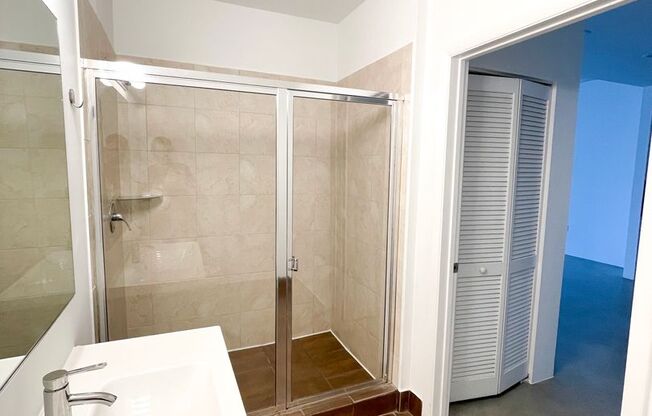 Studio, 1 bath, 800 sqft, $2,800, Unit Unit 406