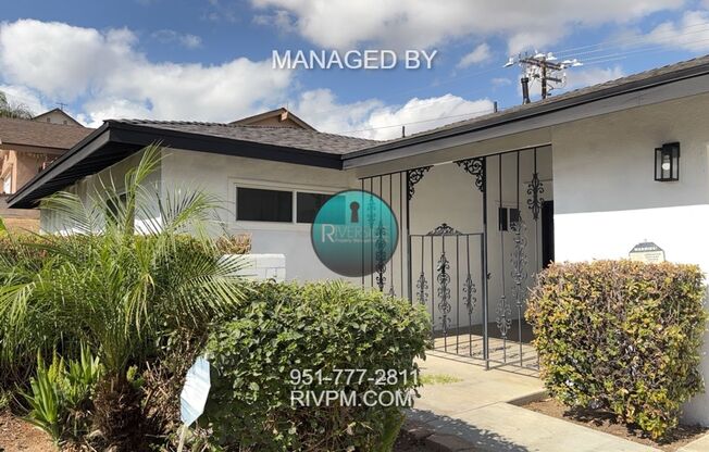 Your Perfect Mid-Century Retreat Awaits in Jurupa Valley!!! AVAILABLE NOW!!