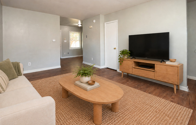 2 beds, 1.5 baths, 900 sqft, $1,200, Unit 3807-3