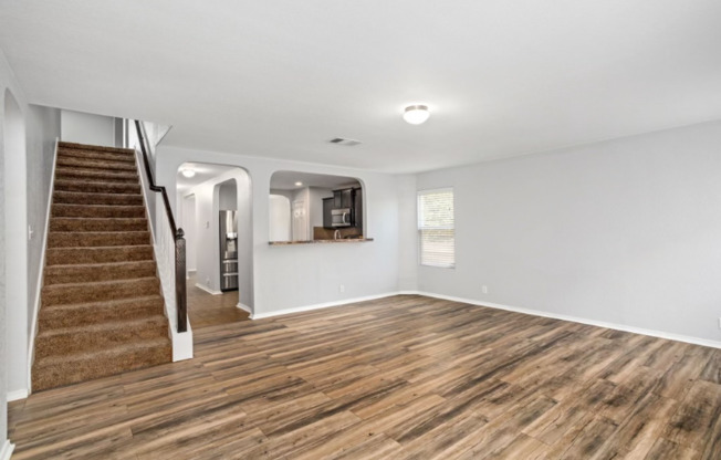 2311 S RIM