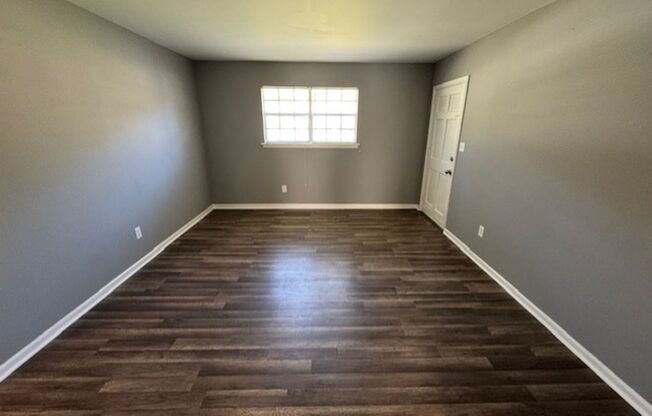 NO DEPOSIT REQUIRED!  $50 VISA GIFT CARD!! $10 APPLICATION FEES! MOVE IN SPECIAL THROUGH 5/31/25