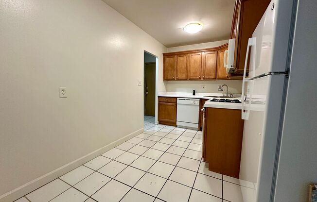 1 bed, 1 bath, $1,195, Unit 102