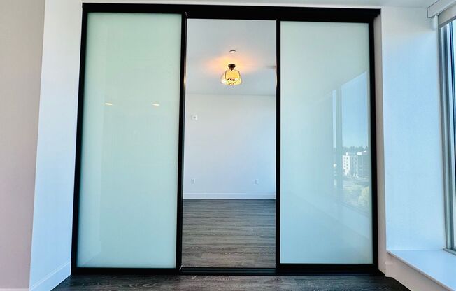 1 bed, 1 bath, 453 sqft, $1,699, Unit 410-704