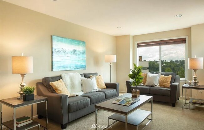1311 16 AVE S