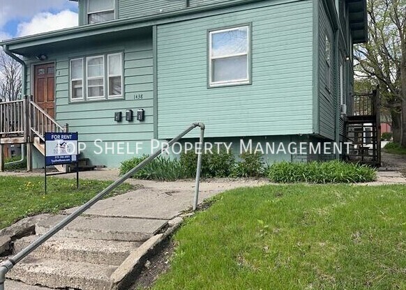 1438 9 ST