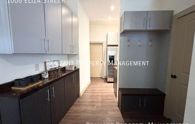 1006 ELIZA ST