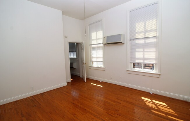 809 Park Ave