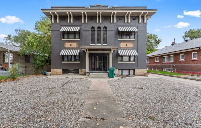 Jefferson Avenue Apartments