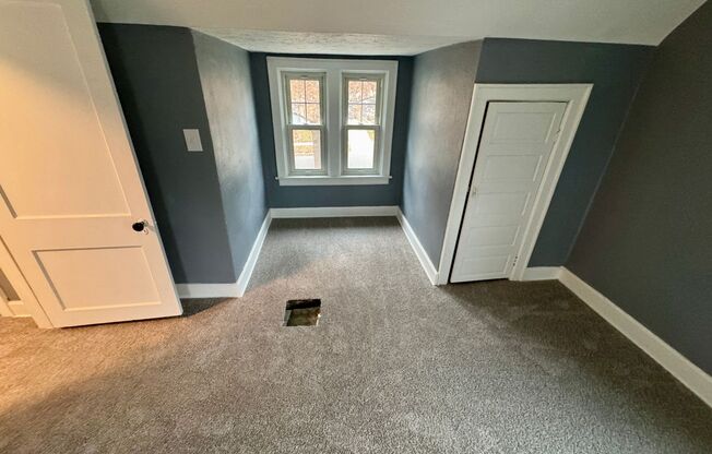 3 beds, 1 bath, $2,399