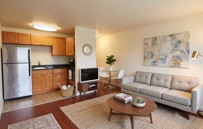 Studio, 1 bath, $1,195, Unit C-303
