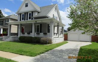 4 beds, 2 baths, $2,595