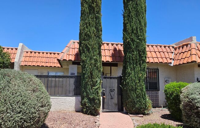 Updated 2 bedroom, 2 bath townhouse in Sahuara Village.