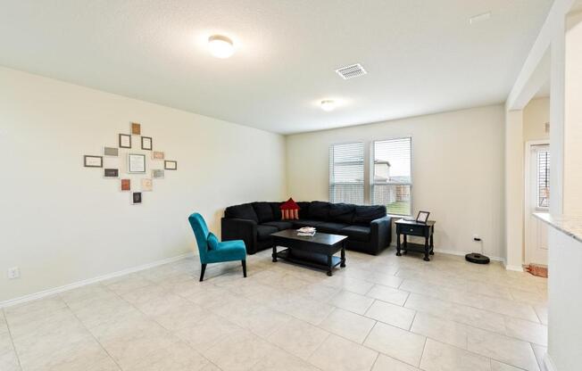 10623 RAYBURN LNDG