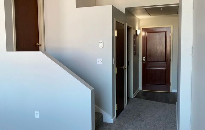 1 bed, 1 bath, 698 sqft, $1,199, Unit 208