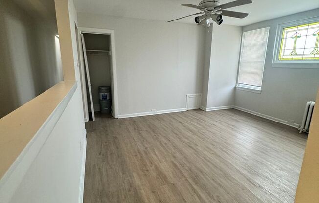 2 beds, 1.5 baths, $1,325, Unit 2