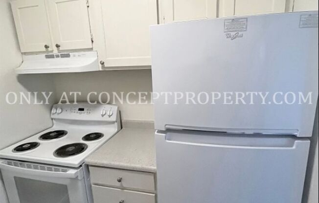 2 beds, 1 bath, 580 sqft, $1,249, Unit B3