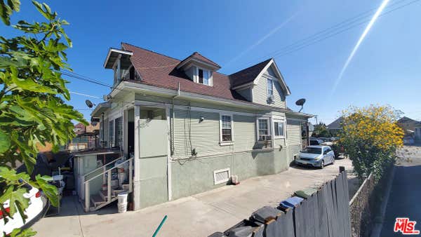 805 E 21 ST