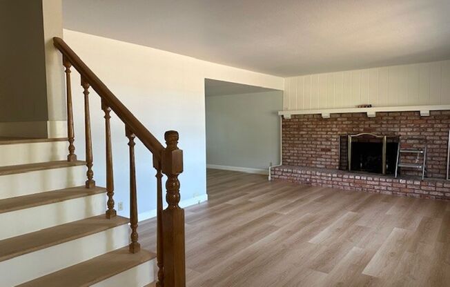 Nice 2-Story Single Family Home With Office and Large Sun Room!