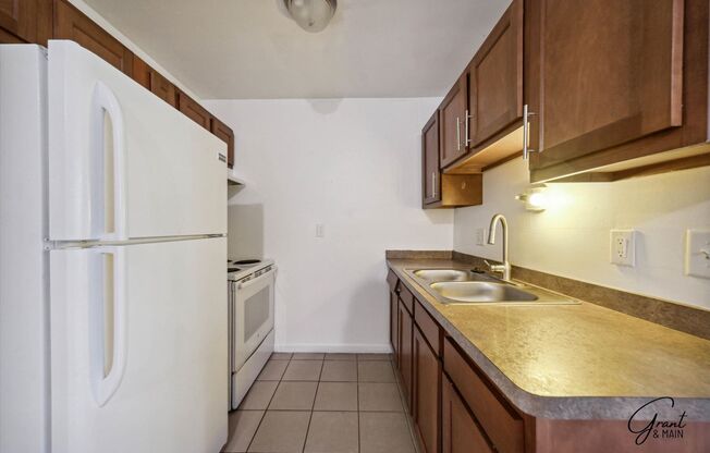 2 beds, 2 baths, $1,100