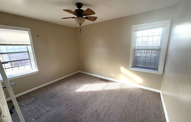 3 beds, 1 bath, $2,200