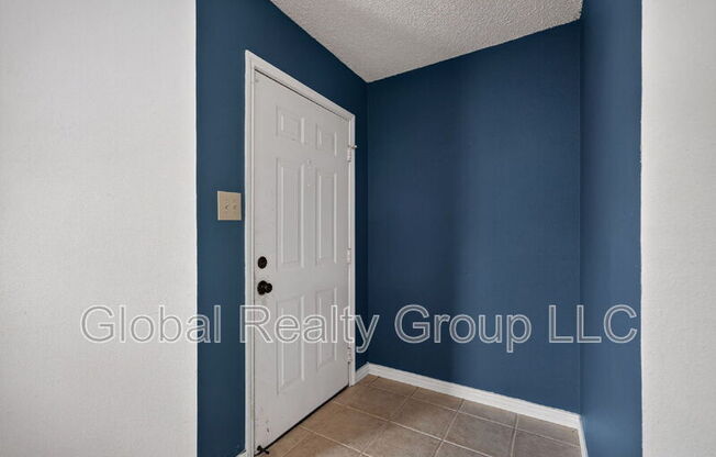 306 MDW DR