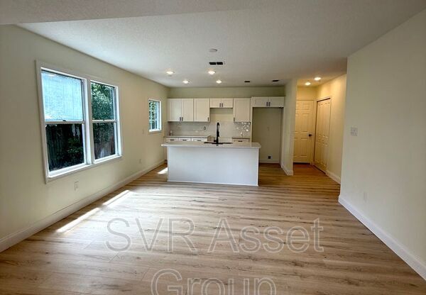 732 57 ST E