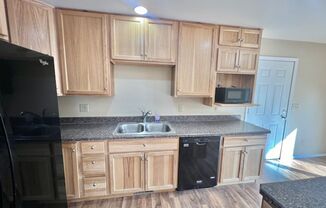 3 beds, 2 baths, $2,595