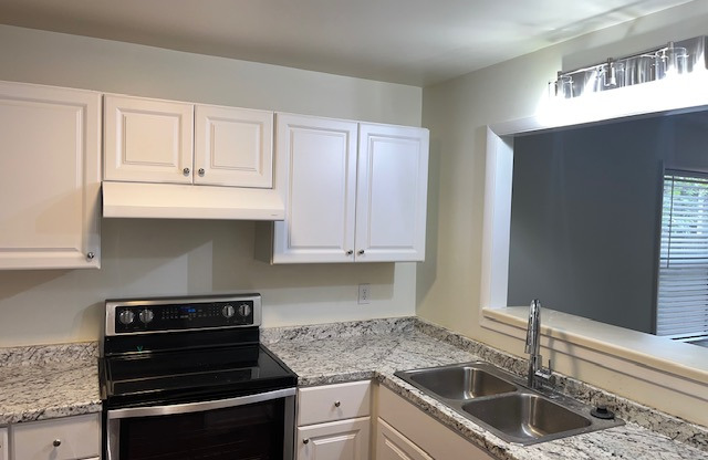 1220 HUNTSMAN CT