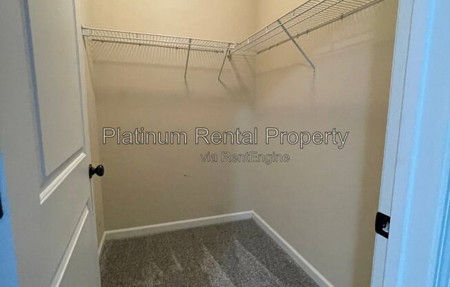3 beds, 2.5 baths, 2,069 sqft, $2,095, Unit 10