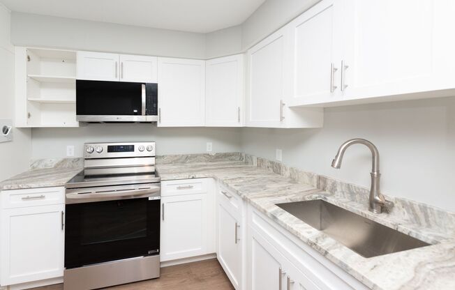 Studio, 1 bath, 460 sqft, $1,895, Unit 201G