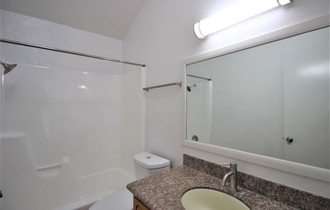 2 beds, 1.5 baths, 1,254 sqft, $1,400
