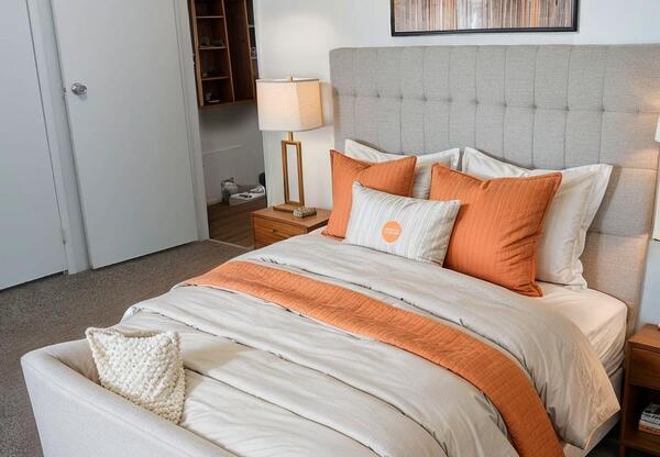 3230 S 1604 E