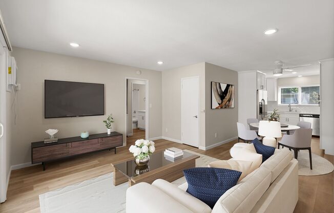 2 beds, 2 baths, 950 sqft, $2,500, Unit 202