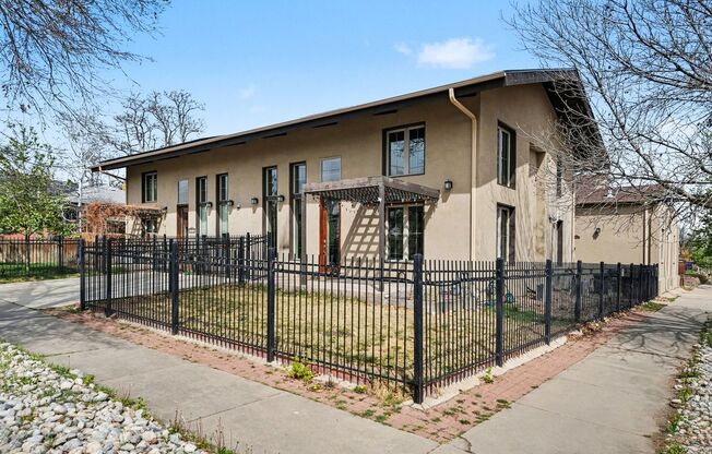 Stunning Luxury Home in Sunnyside **Move-In Special**